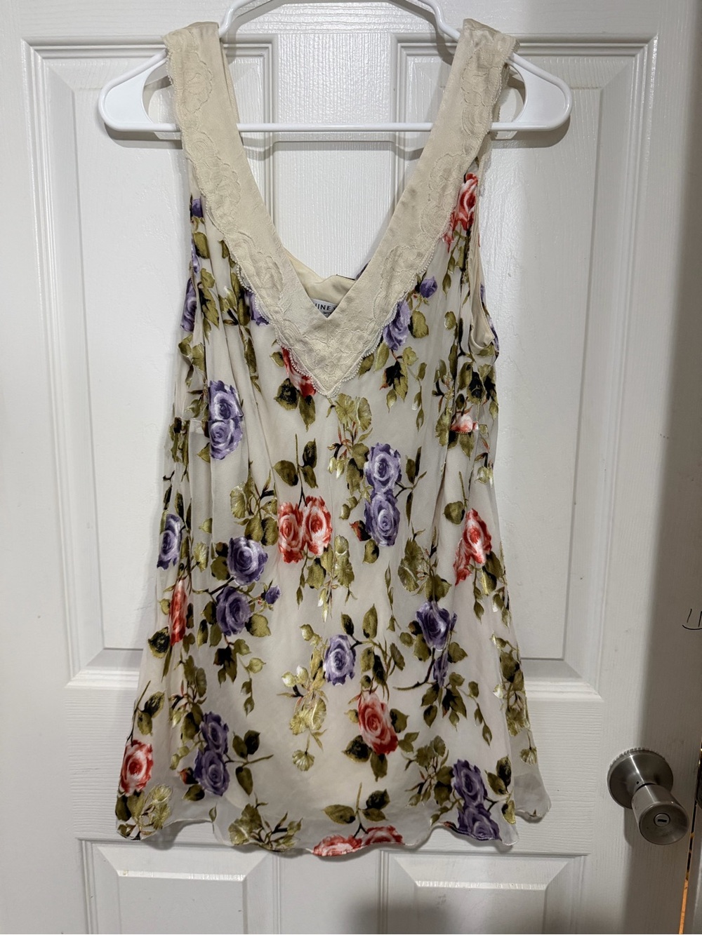 Floral Lace-Trim Sleeveless Tank Top - Cream with Purple & pink Roses